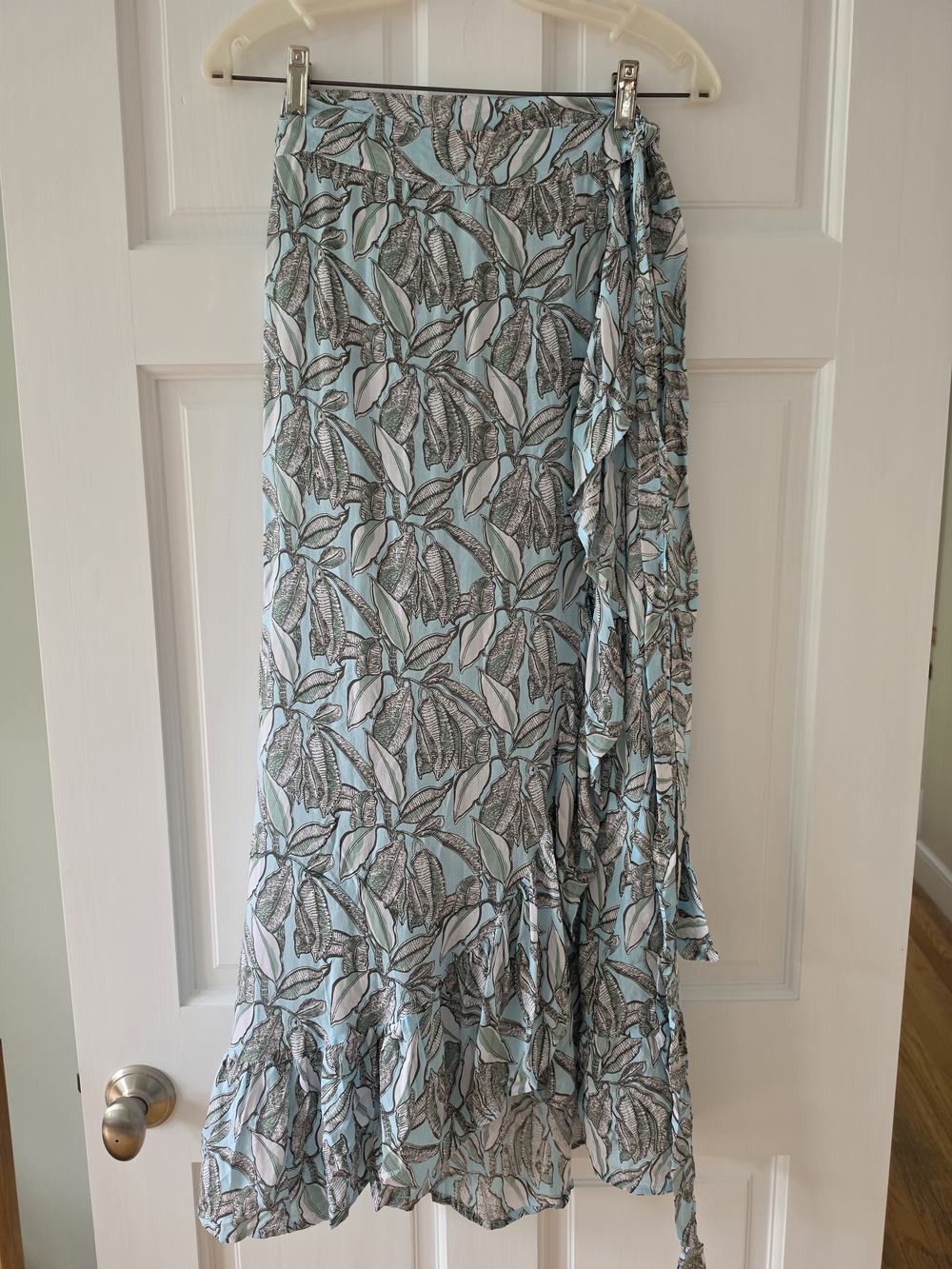 NWT  Lani Lau Tropical Print Wrap Skirt With Ruffles